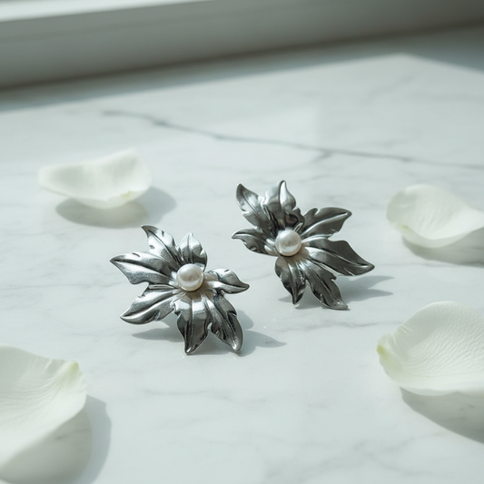 Silver Small Leaf Earrings