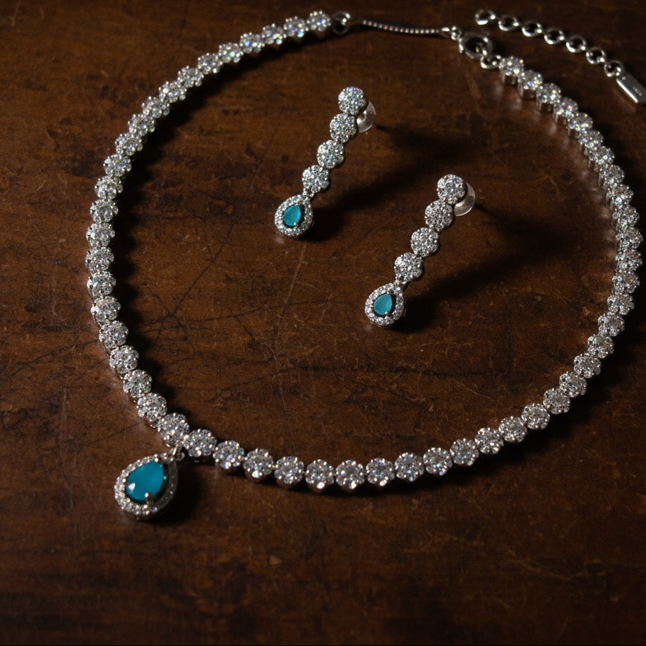 Blue Lotus Necklace Set