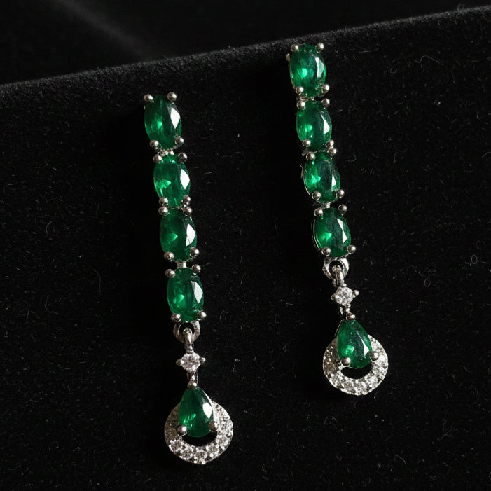 Green Lily Necklace Set