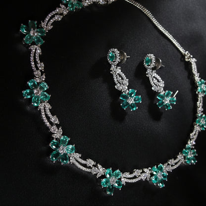 Green Ivy Necklace Set